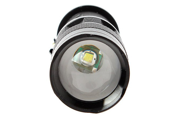 AA Zoom (Q5) 200 lumens  Недорогой линзованный фонарик с фокусировкой, Американский светодиод и работа от батареек АА и аккумуляторов 14500 с вдвое выше мощностью